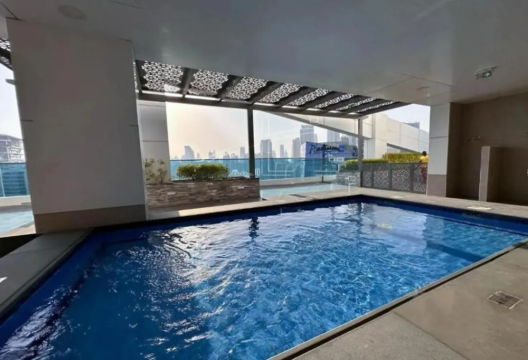 Luxury 1-Bedroom Oasis Near Downtown Dubai Holiday home